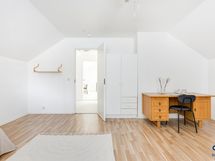 Makuuhuone 2 / Yläkerta