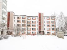 Julkisivu sisäpihan puolelta