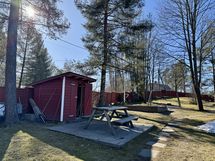 taloyhtiön iso piha