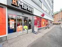 Lähikauppa on vieressä.