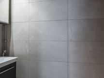 Yläkerran erillinen wc