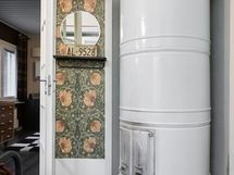 makkarin puolella oleva pönttöuuni