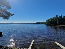 Rannasta aukeaa maisemat upeasti!