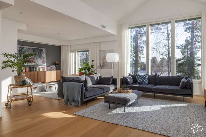 Paritalo, 5-6h, k, khh, var.h, kph x 3, s, autotalli, 235 m², Nuottaniemi