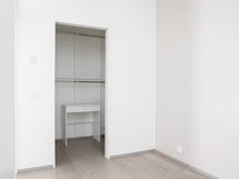 Ensimmäinen makuuhuone