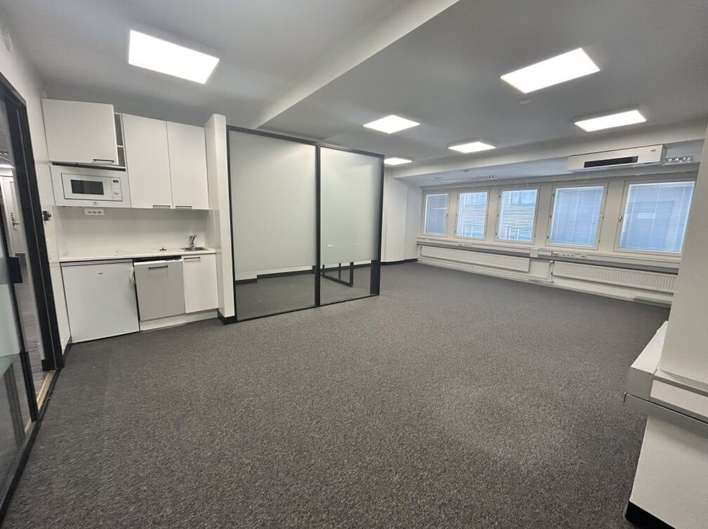 Liiketila, 127 m², Kamppi - Näkymä 2