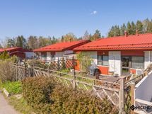 Taloyhtiössä on tehty kattoremontti