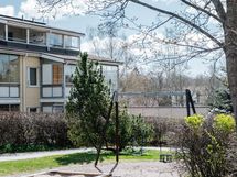 Iso sisäpiha leikeille
