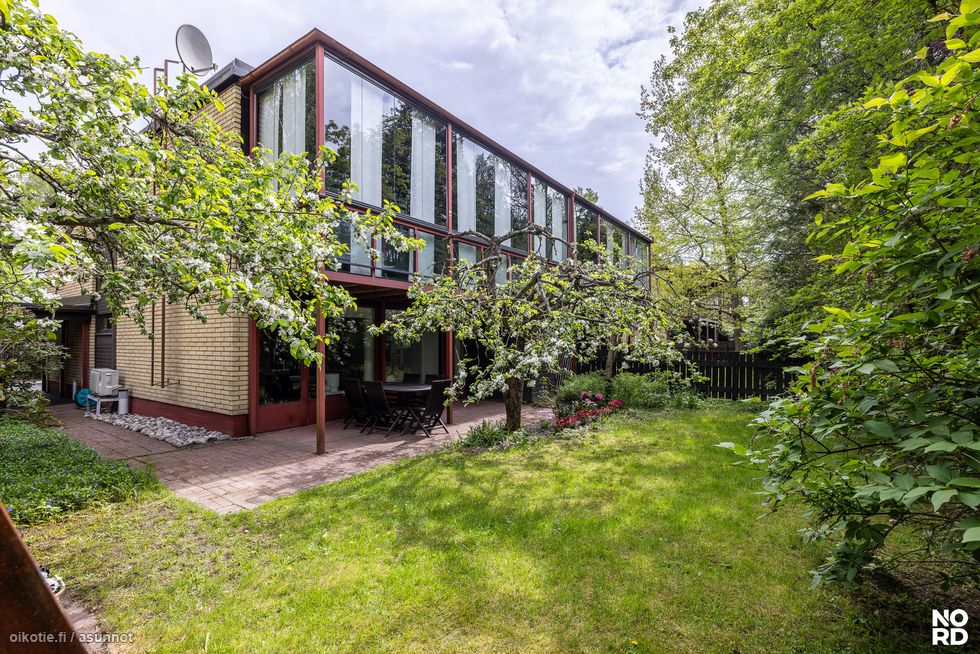 Muuttovalmis koti hyvästä taloyhtiöstä (taloyhtiössä on tehty laaja linjasaneeraus 2024-2025).