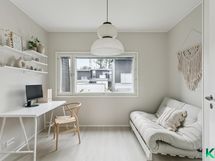 Yläkerran toinen makuuhuone