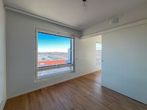 Myös makuuhuoneesta on upeat näkymät.