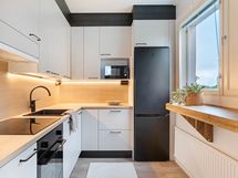Keittiö led-valaistuksessa