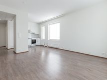 Kuvat ovat vastaavasta toisen kerroksen asunnosta.