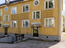 Julkisivu