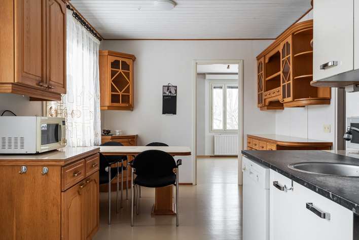 Omakotitalo, 6h+k+2kph+s, 225 m², Muhkuri, Turku