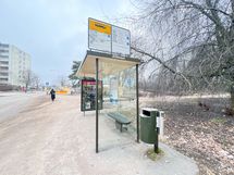 Bussipysäkille kävelet minuutissa.