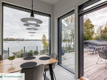 Ruokailutilasta käynti suoraan terassille - näppärästi aamukahville tai illanistujaisiin