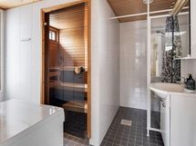 Pesuhuone ja sauna