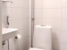 Uusi wc, jossa suihkunurkkaus