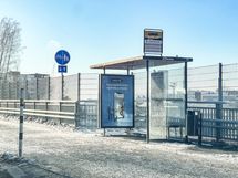 Bussipysäkille matkaa n. 400 metriä.