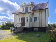 Julkisivu