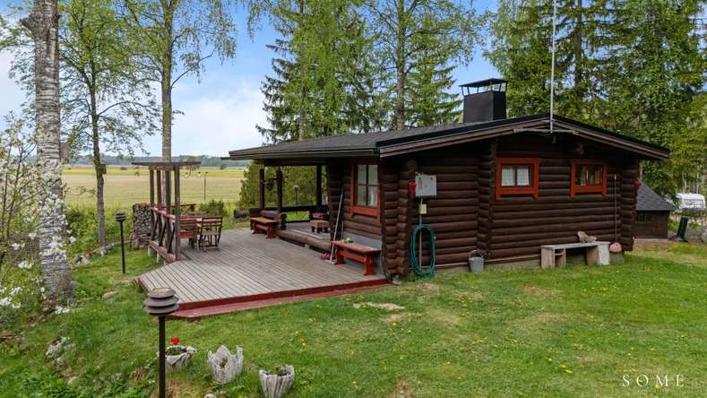 Loma-asunto, tupakeittiö, sauna/kph + vierasmökki, varasto, grillikota, puucee, maakellari, Halkia - Näkymä 2