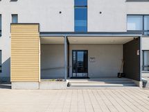 Taloyhtiön sisäänkäynti