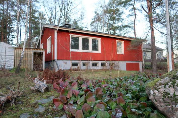 Omakotitalo, 4h+k+kph/wc+kph+s+pukuhuone+2vh+askarteluh.+at, 90,4/180,0 m², Österby - Näkymä 3