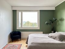 1. makuuhuone keittiön vieressä.