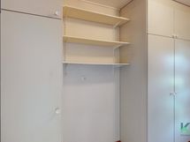 Apukeittiössä kaapistot