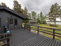 Päämökin iso terassi/ Huvudstugans stora terrass