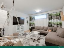 Alakerran takkahuone