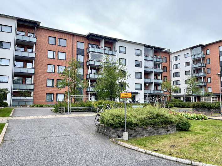 Kerrostalo, 2mh+oh+k+kph+sa+vh+lasitettu parveke+var, 74,5 m², Etu-Lyötty, Oulu