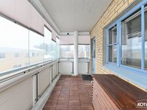 tilava lasitettu parveke