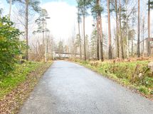 Hyvät ulkoilumahdollisuudet vieressä.