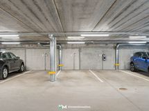 Autohallipaikka no 3