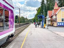 Kauniaisten juna-asemalle kävelet muutamassa minuutissa.