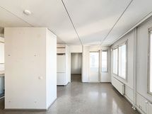 Remontissa asunnon lattiat vaihdetaan kaunissävyiseen laminaattiin ja seinäpinnat laitetaan uusiksi