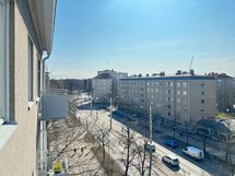 Näkymä Seurasaaren suuntaan etelään. Olemme 6. kerroksessa.