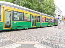 Ratikat, metrot ja bussit tarjoavat upeat yhteydet ihan nurkan takaa.