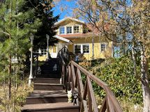 Portaat autotallille