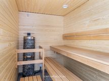 Toinen taloyhtiön saunaosastoista sijaitsee 8. kerroksessa.