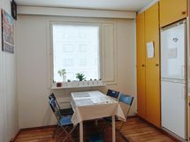 Tilaa ruokapöydälle