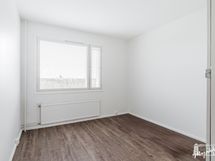 Keittiön viereinen huone