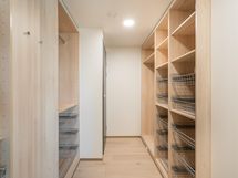 Alakerran vaatehuone