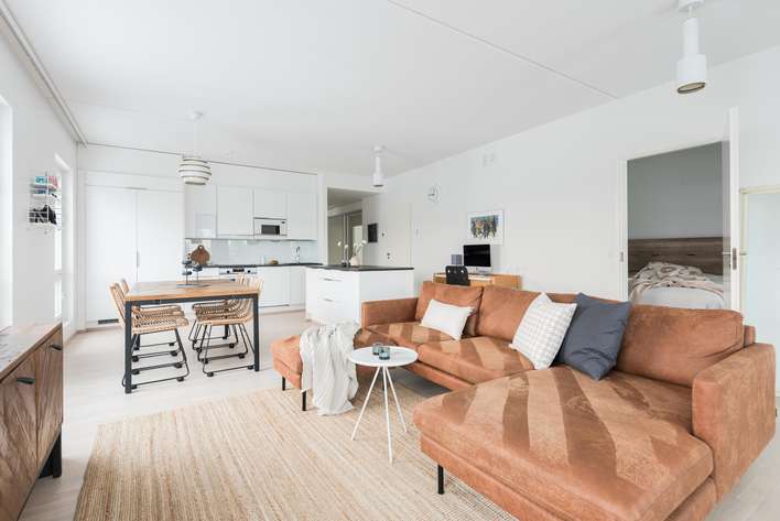 Kerrostalo, 3mh,oh,k,kph,s,erill.wc,vh,lasitettu parveke, 105 m², Kauppi - Näkymä 4