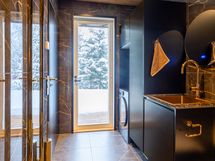 Vastaavasta asunnosta(lisätöitä käytetty)