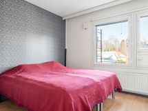 Yläkerran toinen makuuhuone