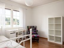 Yläkerran makuuhuone