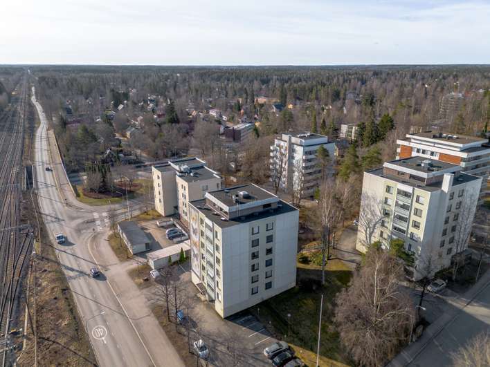 Kerrostalo, 2h+k+lasitettu parveke, 52,5 m², Viertola